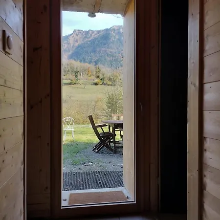 L'ostal Шале Les Combes (Haute-Savoie)